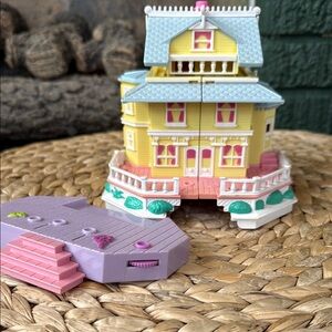 1995 Vintage Polly Pocket House